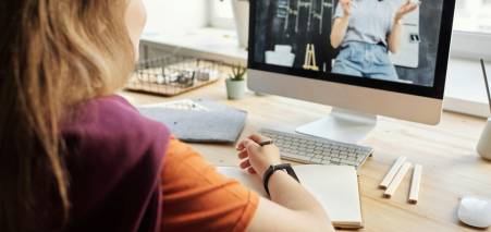 Як здобути середню освіту в США з будь-якого куточка світу та зекономити?