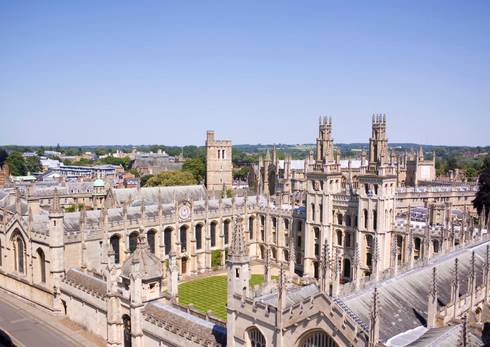 Чому варто поїхати навчатися в Oxford Royale Academy (ORA) вже цього літа