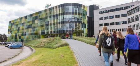 Партнерські й непартнерські університети: у чому різниця?