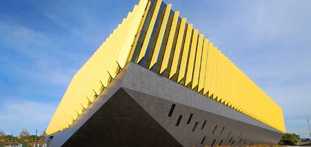 Northeastern Illinois University