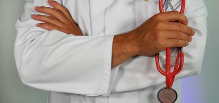 Індустрія охорони здоров'я: 5 популярних спеціальностей