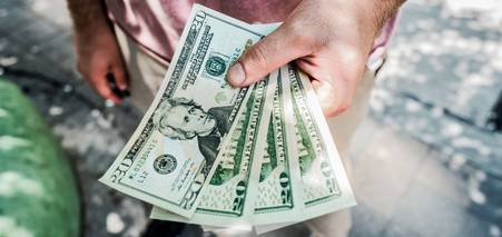 Як заощадити гроші під час навчання за кордоном.