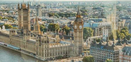 Головні дати для вступу в університет у Великій Британії у 2025 році