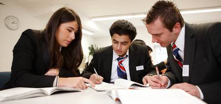 Інтерактивний семінар у Миколаєві: «Стажування та навчання в Європі». [04 квітня 2019]