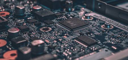 Технології та освіта: як змінюється навчальний процес в наш час?